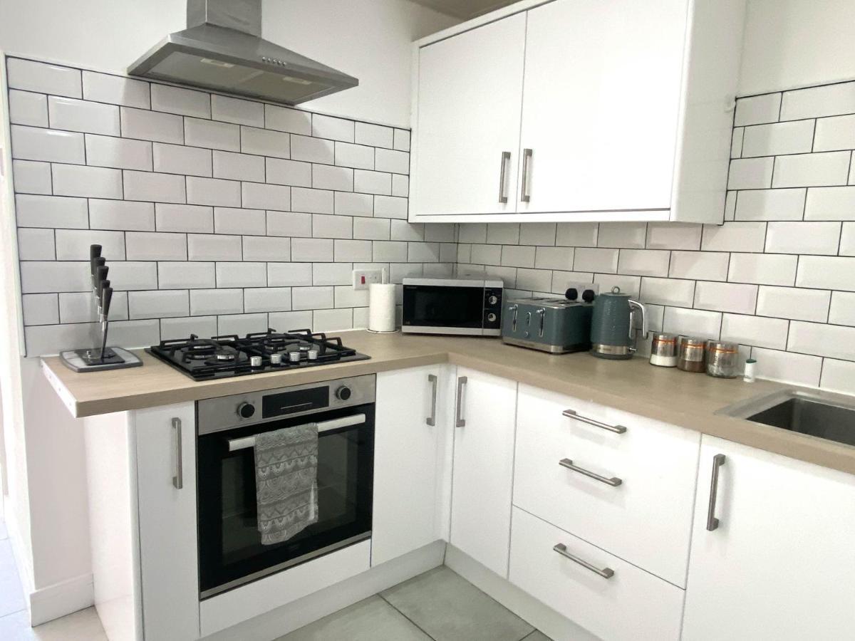艾尔斯伯里2 Bed Town Centre Nr Theatre Free Park Wi-Fi & Garden公寓 外观 照片