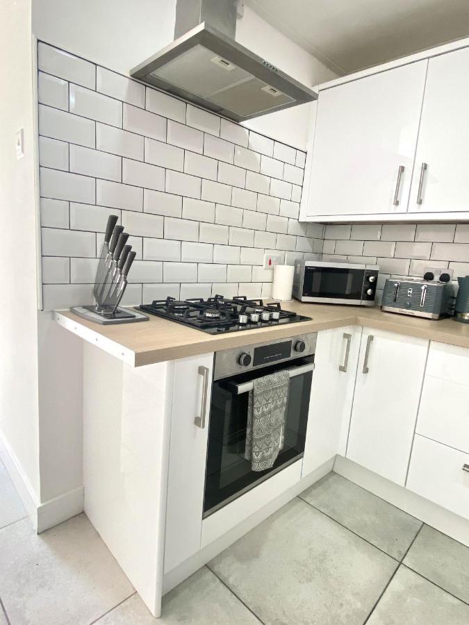 艾尔斯伯里2 Bed Town Centre Nr Theatre Free Park Wi-Fi & Garden公寓 外观 照片