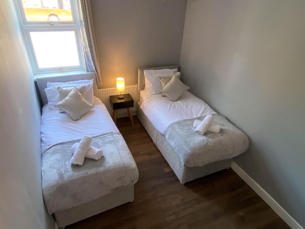 艾尔斯伯里2 Bed Town Centre Nr Theatre Free Park Wi-Fi & Garden公寓 外观 照片