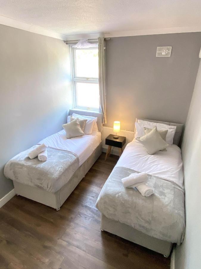 艾尔斯伯里2 Bed Town Centre Nr Theatre Free Park Wi-Fi & Garden公寓 外观 照片