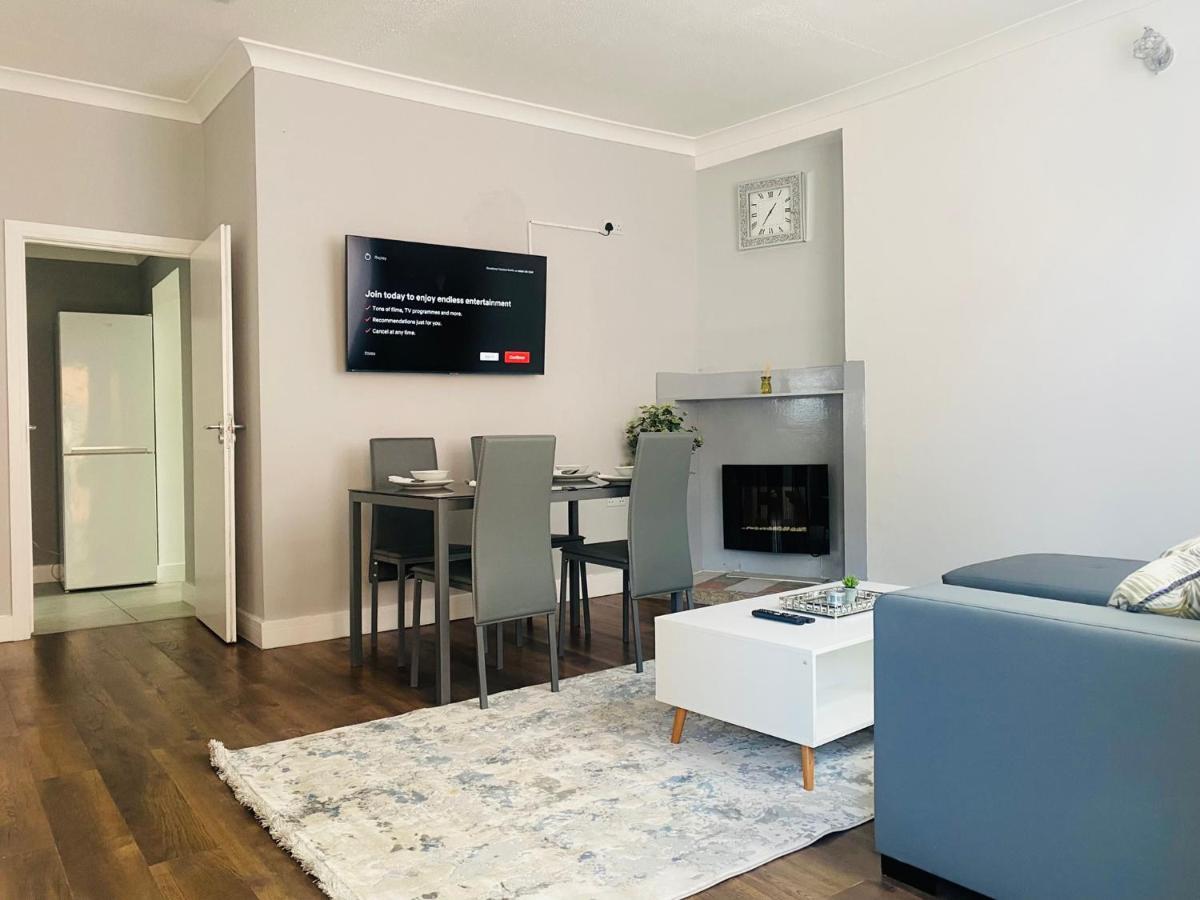 艾尔斯伯里2 Bed Town Centre Nr Theatre Free Park Wi-Fi & Garden公寓 外观 照片