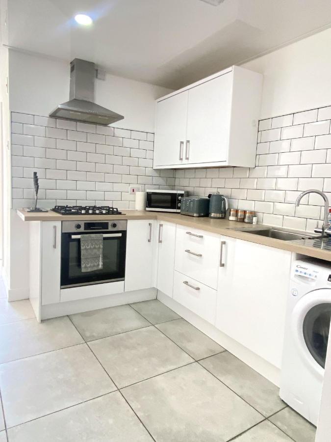 艾尔斯伯里2 Bed Town Centre Nr Theatre Free Park Wi-Fi & Garden公寓 外观 照片